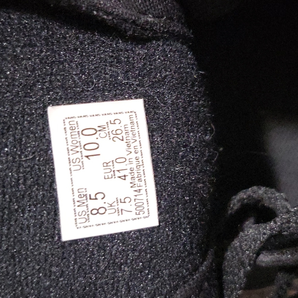 VANS - Picture 2 of 5